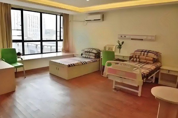 深圳市户口办理公司_汪小菲带儿女到内蒙古，玥儿骑马他牵马 汪小菲带儿月20日年3