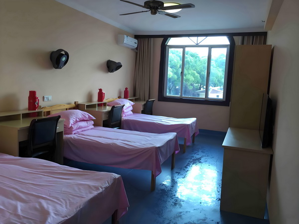 深圳市户口办理公司_汪小菲带儿女到内蒙古，玥儿骑马他牵马 汪小菲带儿月20日年3
