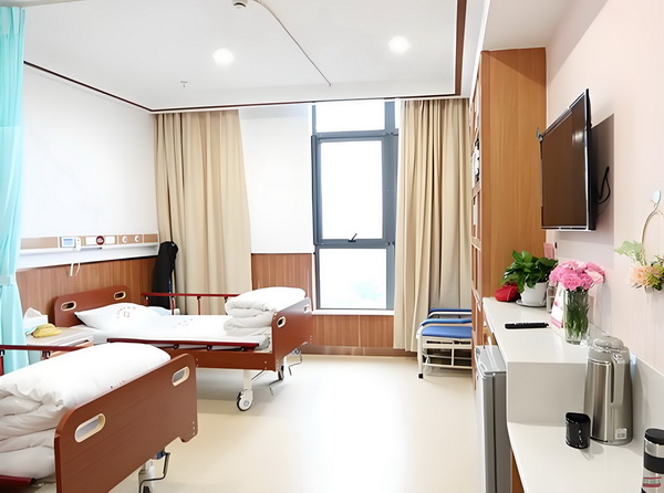 深圳户口积分入户办理_汪小菲带儿女到内蒙古,玥儿骑马他牵马 不得通知开会市州书记市长